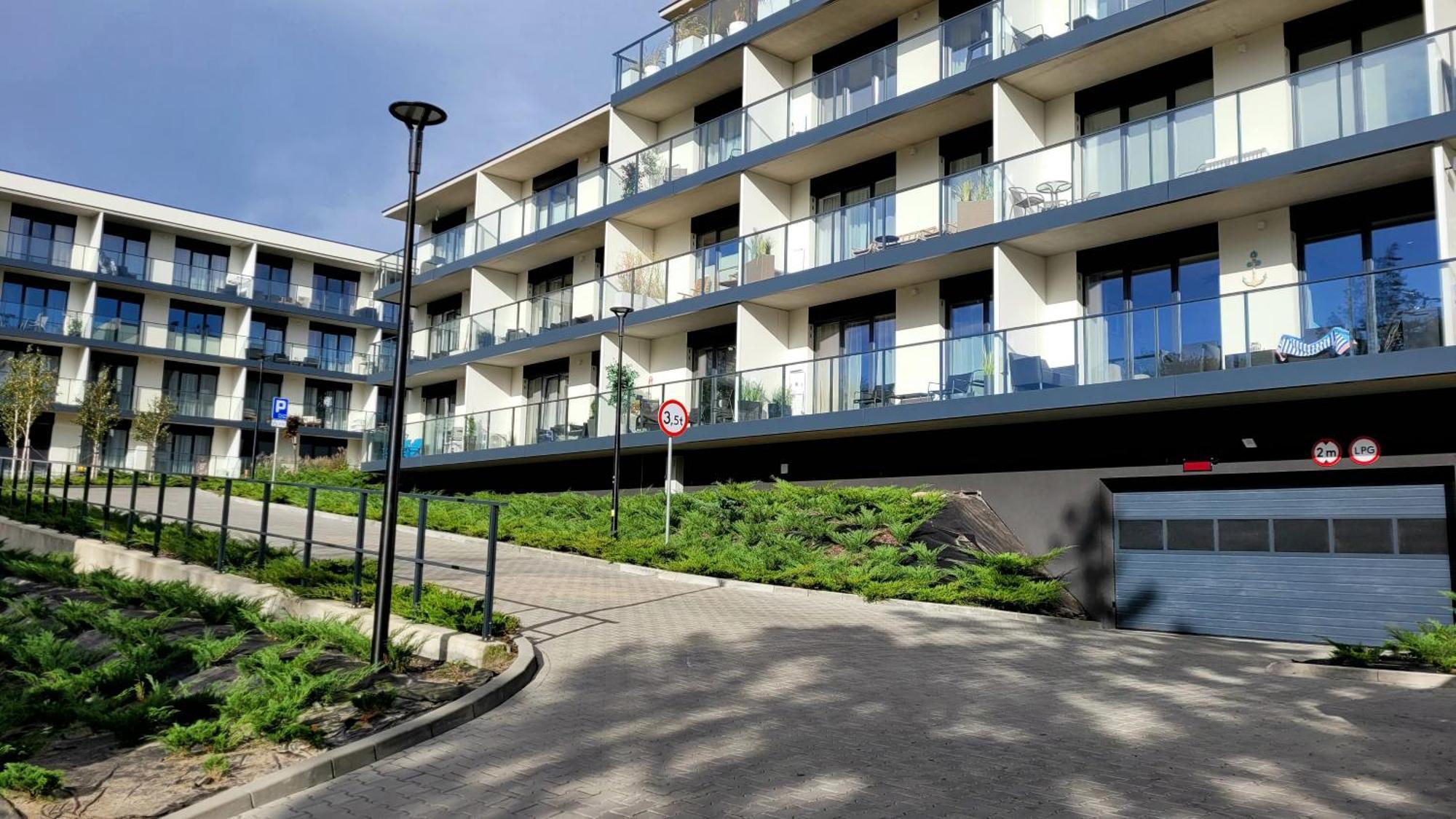 Appartamento Soleggiato Z Basenem Dziwnów Buitenkant foto